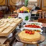 Ξενοδοχείο Macia Alfaros 4*