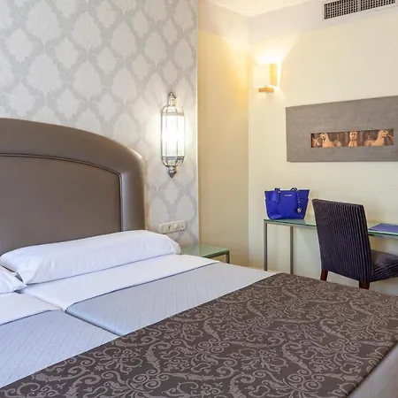 Macia Alfaros Hotel 4*