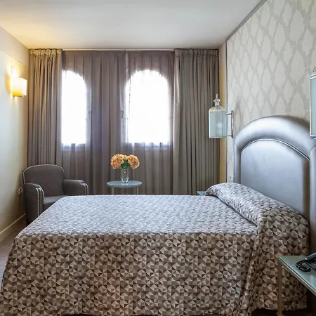 Macia Alfaros 4*