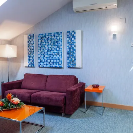 Macia Alfaros Hotell 4*