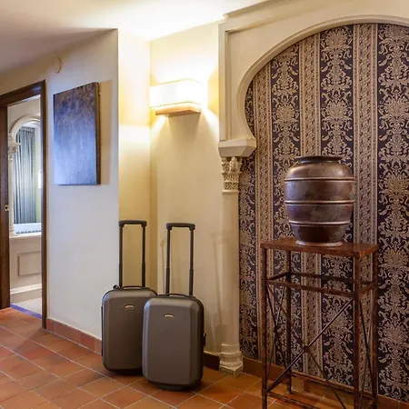 Macià Alfaros Hotel Cordoue