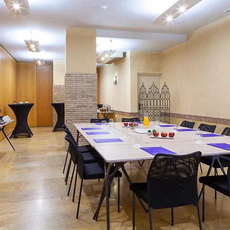 Hotel Macià Alfaros 4*