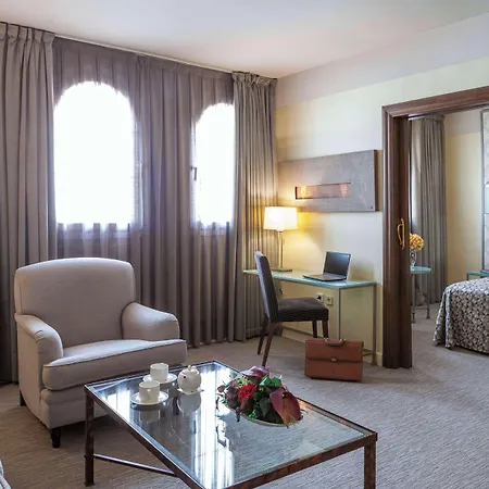 Hotel Macià Alfaros