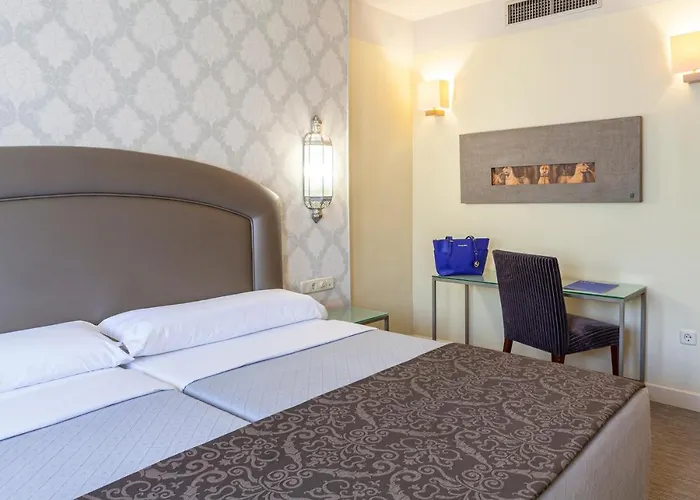 Macia Alfaros Отель 4*