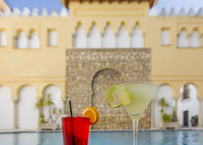 Hotell Macia Alfaros