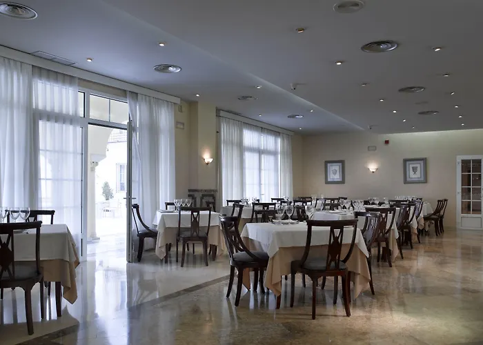 Macia Alfaros Отель 4*