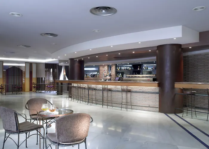 Hotel Macià Alfaros Cordova