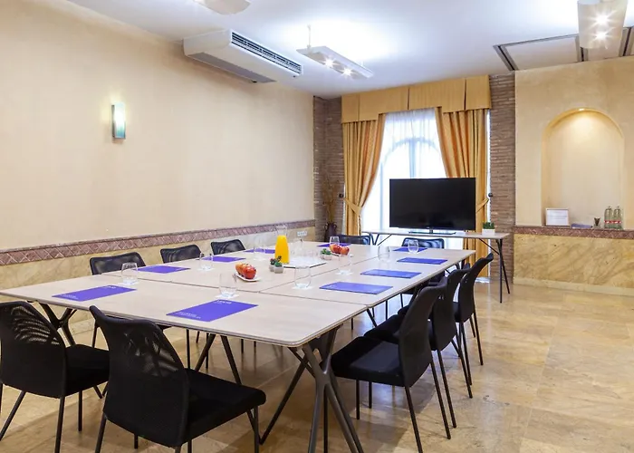 Hotel Macià Alfaros 4*