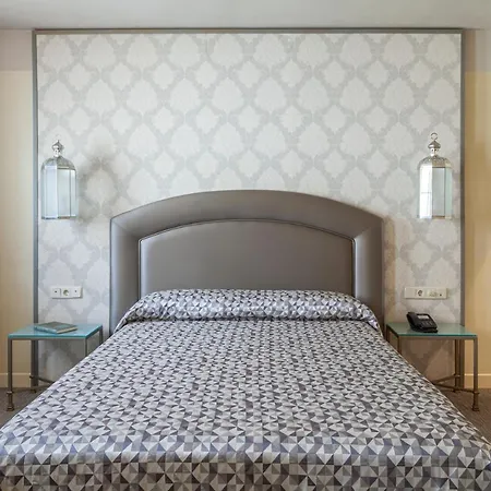 Macia Alfaros Otel