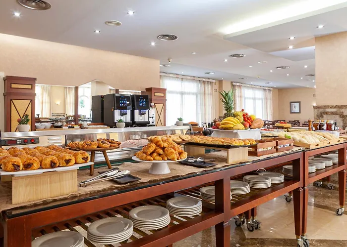 Hotell Macia Alfaros 4*