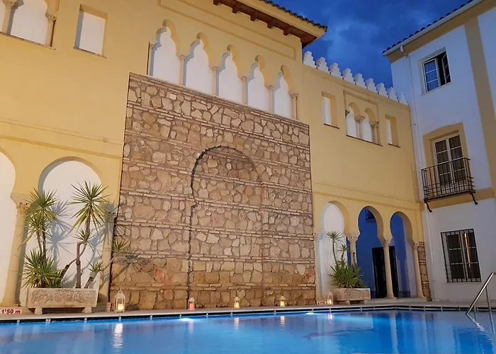 Macia Alfaros Hotell